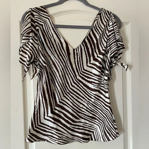 The Limited 100% Silk Animal Print Brown and White Blouse Women’s size Small